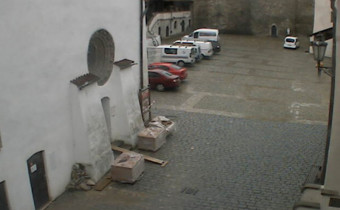 Obraz podglądu z kamery internetowej Strakonice - castle courtyard